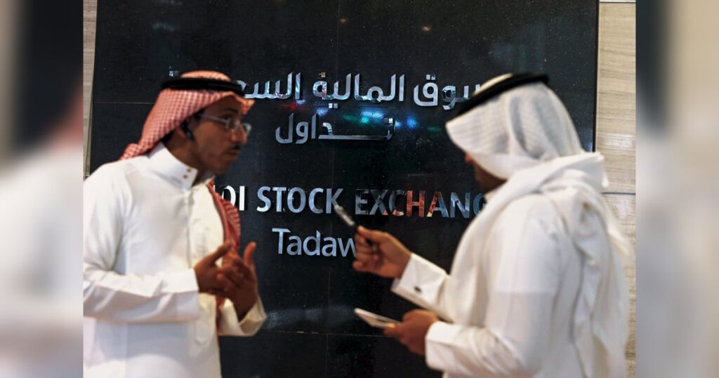 Stocks climb, oil reverses gains amid Gulf flare-ups Stocks climb, oil reverses gains amid Gulf flare-ups