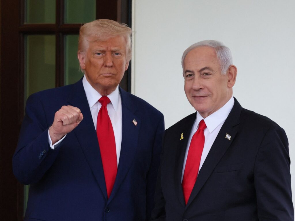 Trump defends Netanyahu, attacks Israeli prosecutors over corruption trial
