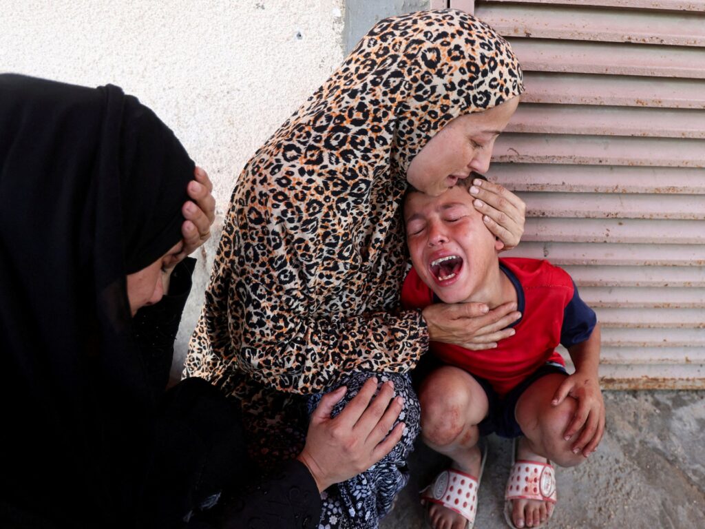 Israeli attacks kill 82 amid forced displacement plans, truce talks in Gaza Israeli attacks kill 82 amid forced displacement plans, truce talks in Gaza