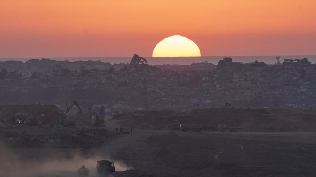 5 Israeli soldiers killed overnight in northern Gaza and 18 dead in Israeli strikes 5 Israeli soldiers killed overnight in northern Gaza and 18 dead in Israeli strikes