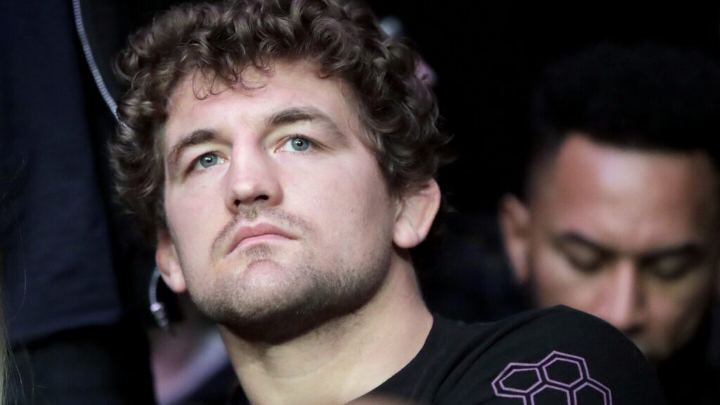 Former Olympic wrestler and MMA star Ben Askren recovering from double lung transplant Former Olympic wrestler and MMA star Ben Askren recovering from double lung transplant