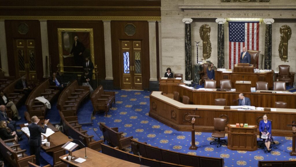 Hakeem Jeffries took his ‘sweet time’ holding the floor to delay Trump’s tax bill Hakeem Jeffries took his 'sweet time' holding the floor to delay Trump's tax bill