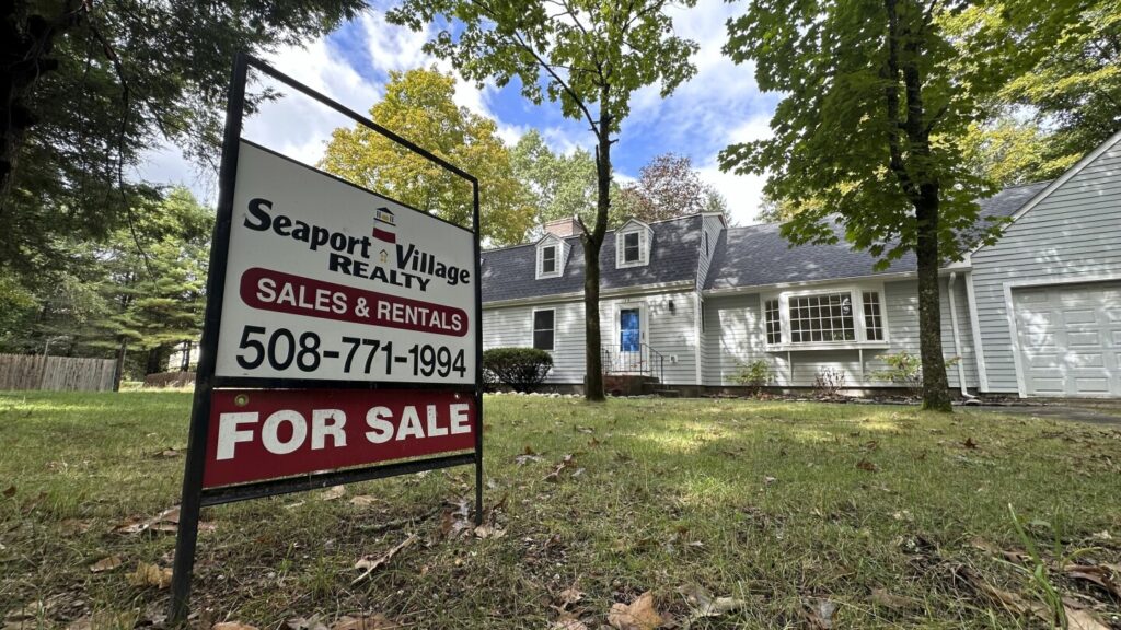 Investors snap up growing share of US homes as traditional buyers struggle to afford one Investors snap up growing share of US homes as traditional buyers struggle to afford one