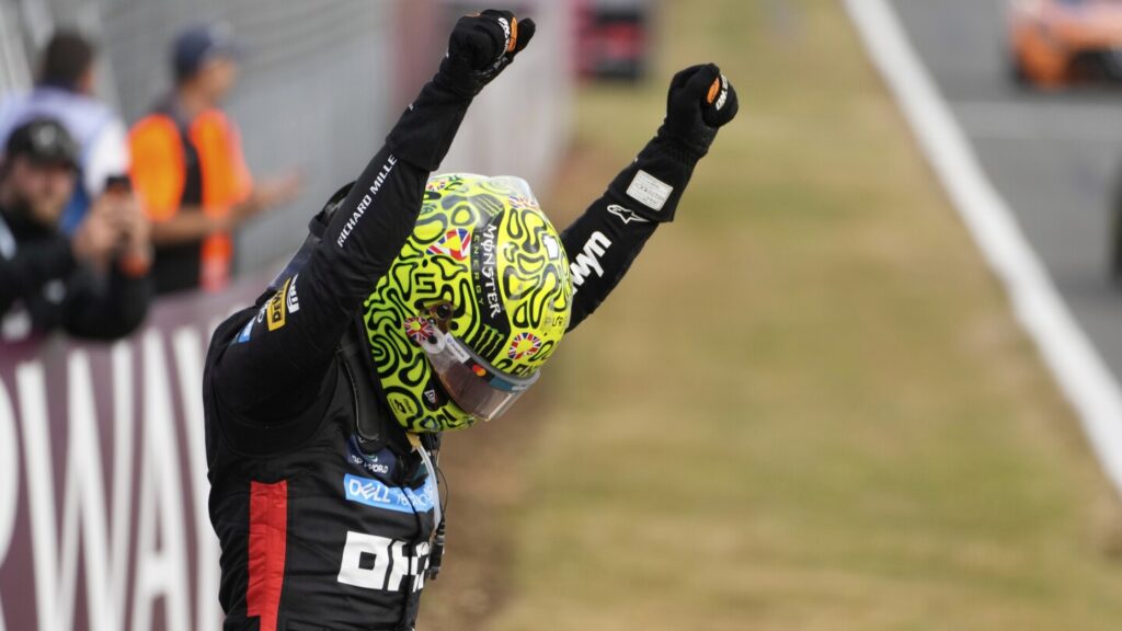 Lando Norris wins thrilling British Grand Prix in the rain to cut Oscar Piastri’s F1 lead Lando Norris wins thrilling British Grand Prix in the rain to cut Oscar Piastri's F1 lead