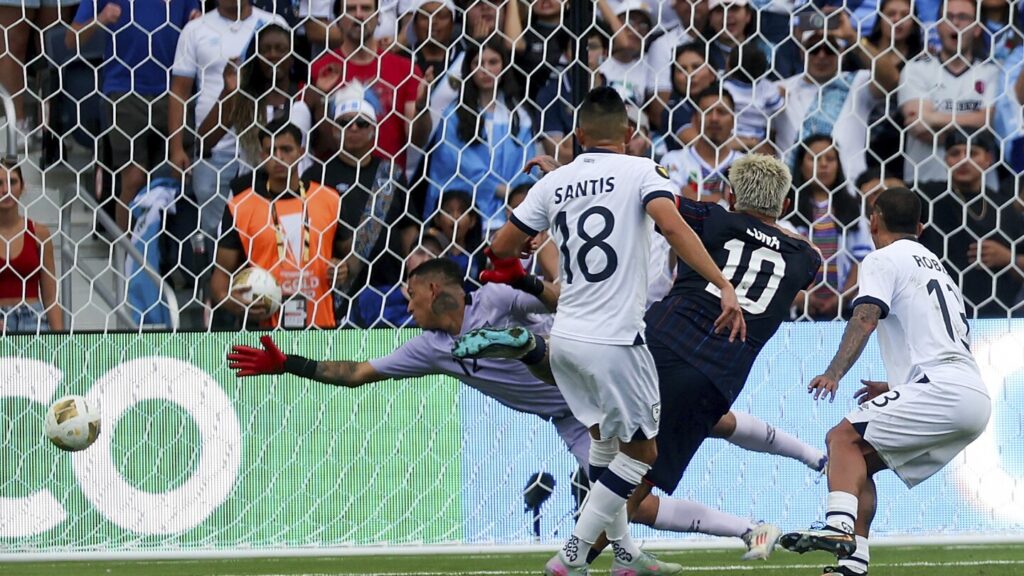 Luna scores twice to lead US over Guatemala 2-1 and into CONCACAF Gold Cup final Luna scores twice to lead US over Guatemala 2-1 and into CONCACAF Gold Cup final