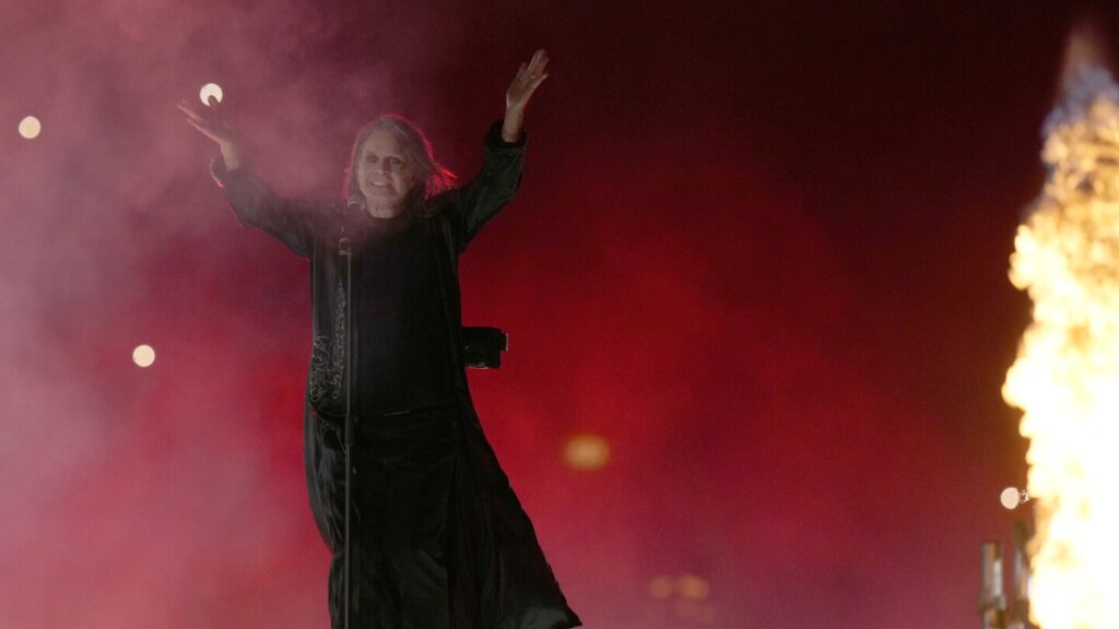 Ozzy Osbourne says farewell to live performance with a hometown show for 40,000 fans Ozzy Osbourne says farewell to live performance with a hometown show for 40,000 fans