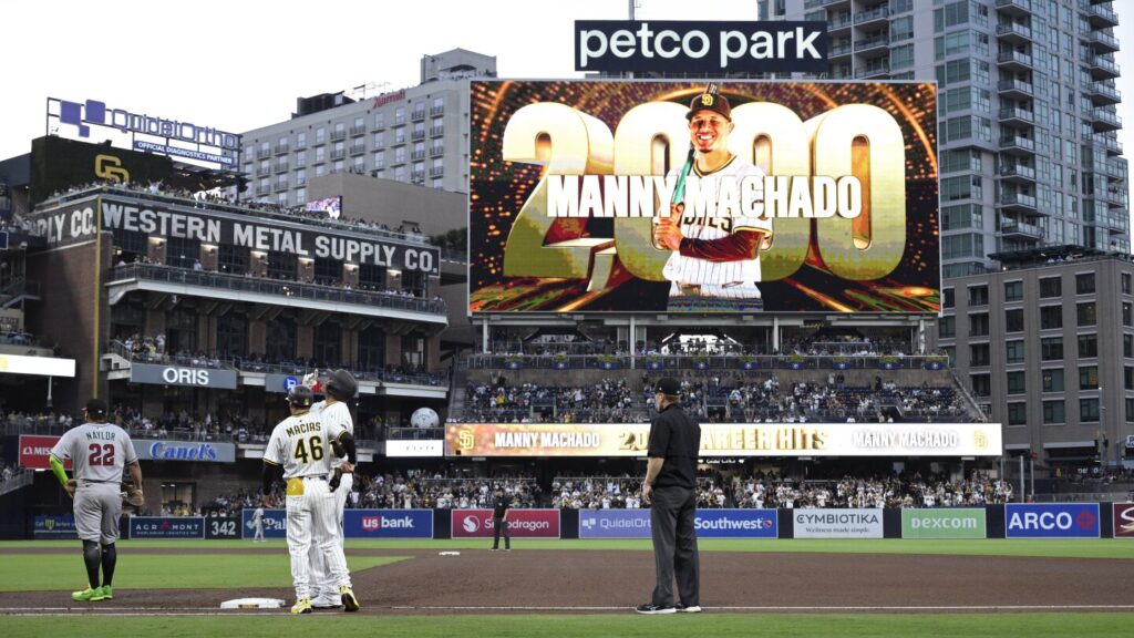 Padres slugger Manny Machado gets his 2,000th career hit Padres slugger Manny Machado gets his 2,000th career hit