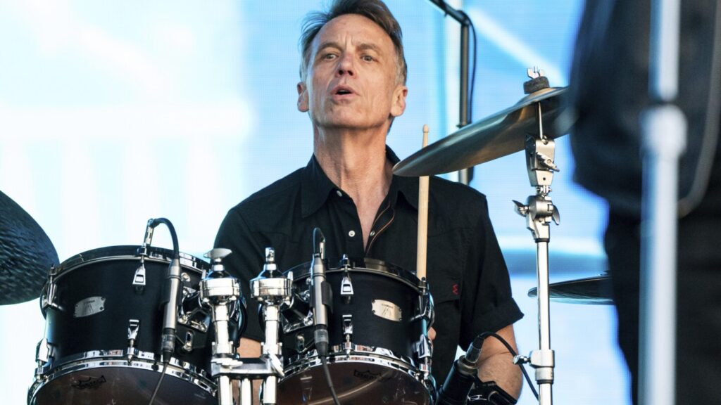 Pearl Jam drummer Matt Cameron says he’s leaving the band after nearly 30 years Pearl Jam drummer Matt Cameron says he's leaving the band after nearly 30 years