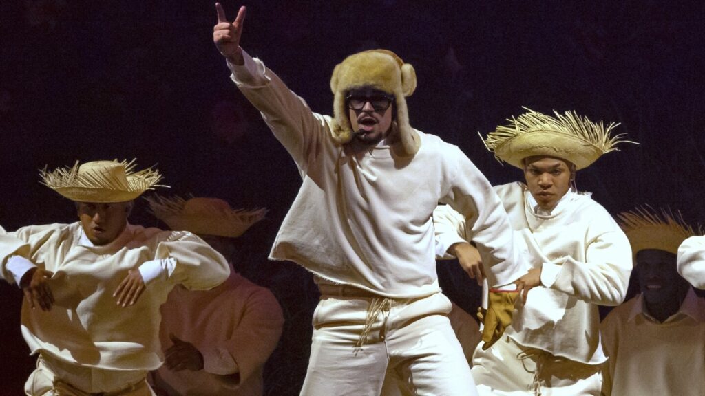 Puerto Ricans hope for change as Bad Bunny sings about the island’s turmoil and identity Puerto Ricans hope for change as Bad Bunny sings about the island's turmoil and identity