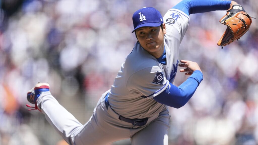 Shohei Ohtani pitches 3 scoreless innings against the Giants Shohei Ohtani pitches 3 scoreless innings against the Giants