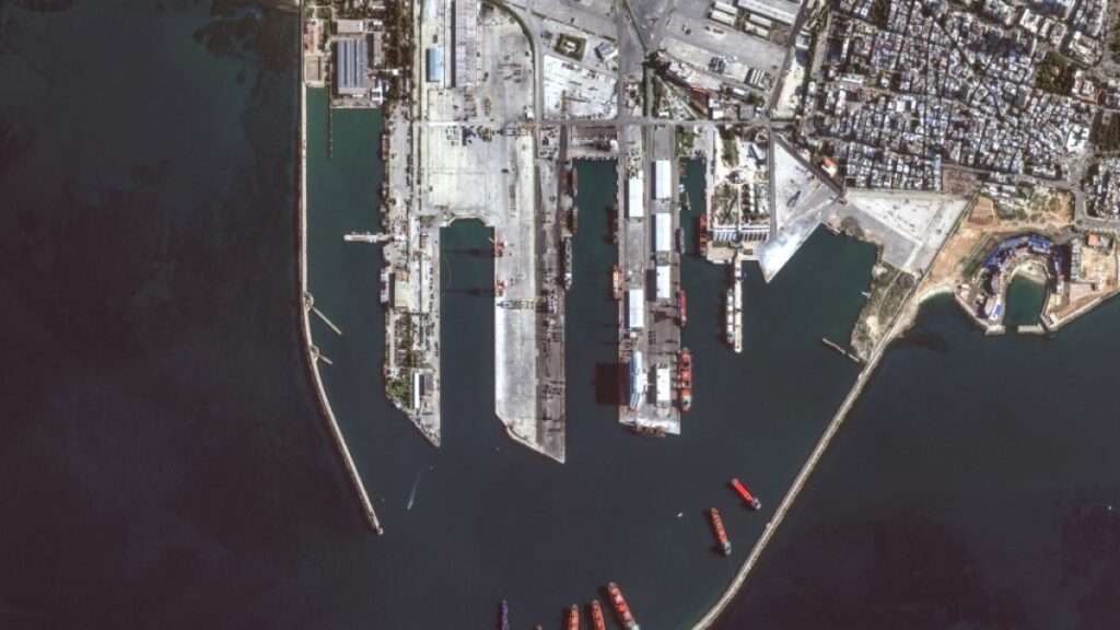 Syria signs $800m Tartous port deal with UAE firm DP World Syria signs $800m Tartous port deal with UAE firm DP World