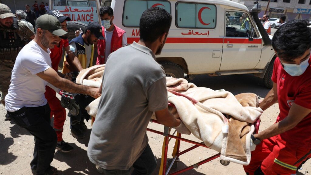 Syrian forces to redeploy to Suwayda; Israel targets Bedouin convoy Syrian forces to redeploy to Suwayda; Israel targets Bedouin convoy