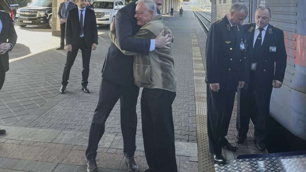 Trump envoy arrives in Kyiv as US pledges Patriot missiles to Ukraine Trump envoy arrives in Kyiv as US pledges Patriot missiles to Ukraine