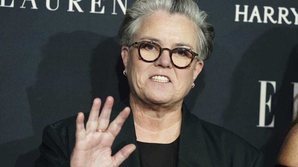 Trump says he's considering 'taking away' Rosie O'Donnell's US citizenship