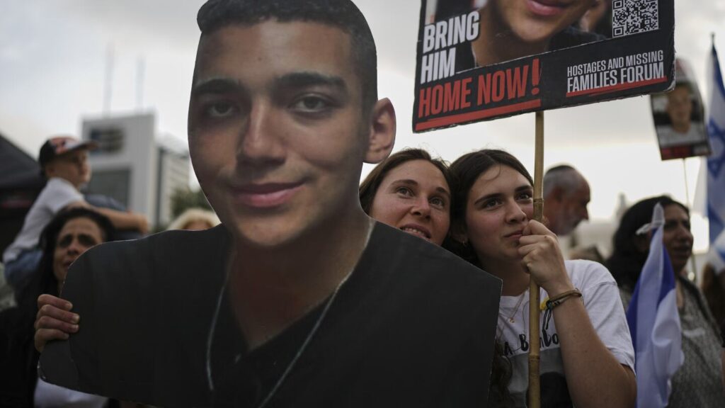 Trump to meet at White House with American hostage freed from Gaza Trump to meet at White House with American hostage freed from Gaza