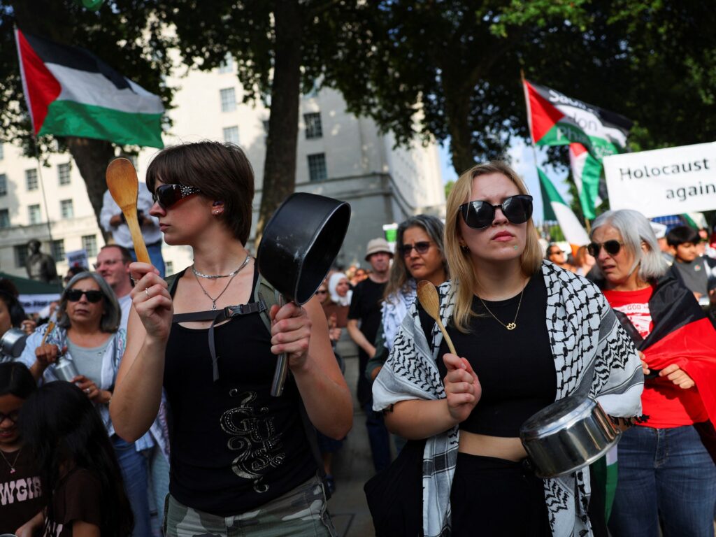 UK’s Starmer faces mounting pressure to recognise Palestinian state UK’s Starmer faces mounting pressure to recognise Palestinian state