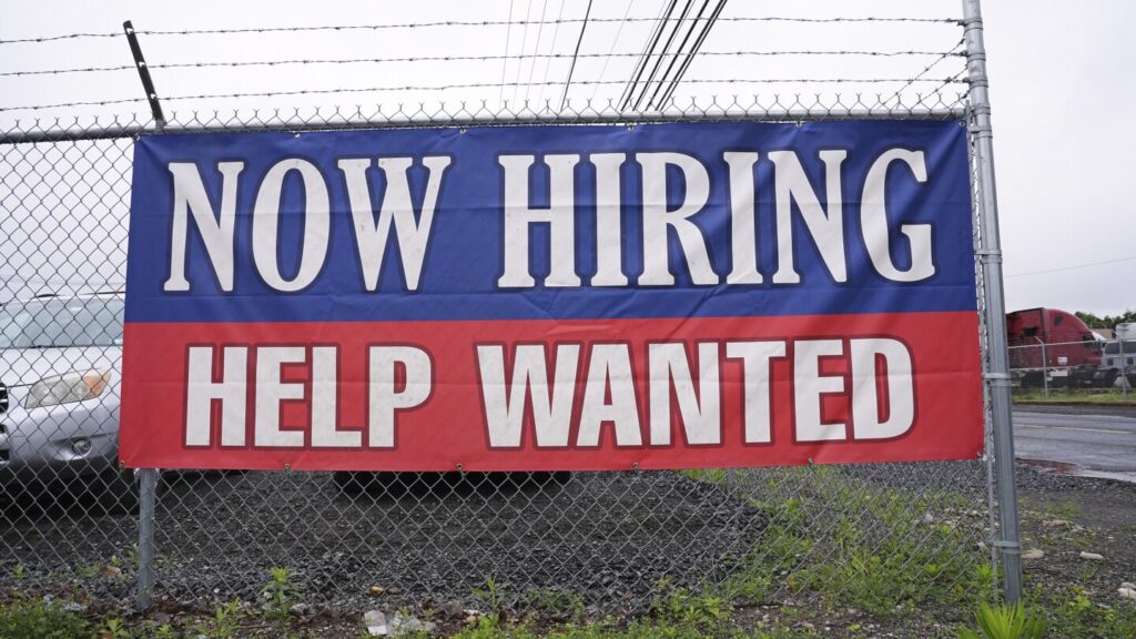 U.S. applications for jobless aid fell to 233,000 last week as layoffs remain low U.S. applications for jobless aid fell to 233,000 last week as layoffs remain low