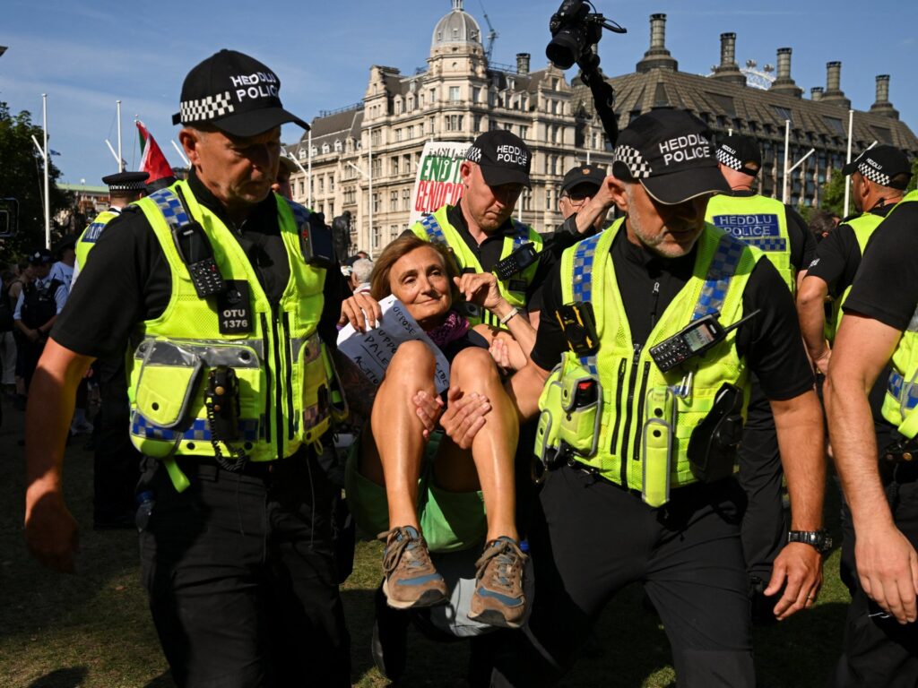 UK police arrest at least 466 people at Palestine Action protest in London UK police arrest at least 466 people at Palestine Action protest in London