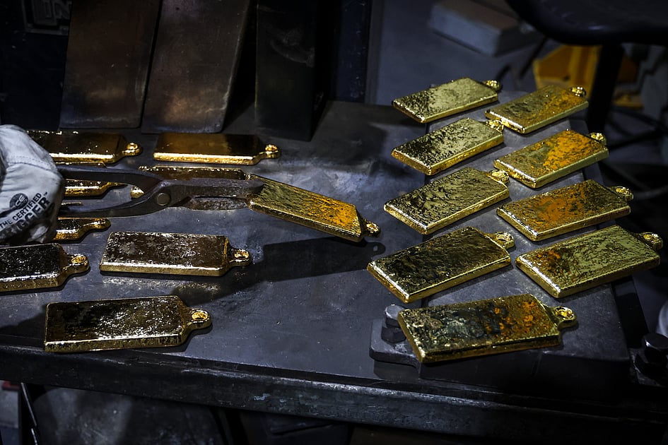 UAE gold reserves surge as global uncertainty fuels bullish outlook UAE gold reserves surge as global uncertainty fuels bullish outlook