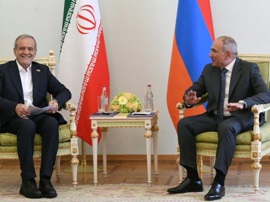 Armenia reassures visiting Iran leader it will control Azerbaijan corridor Armenia reassures visiting Iran leader it will control Azerbaijan corridor