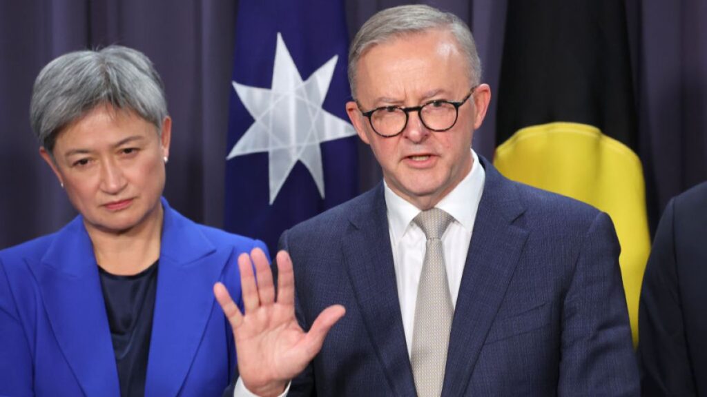 Australia’s FM warns of ‘risk there will be no Palestine left to recognise’ Australia’s FM warns of ‘risk there will be no Palestine left to recognise’