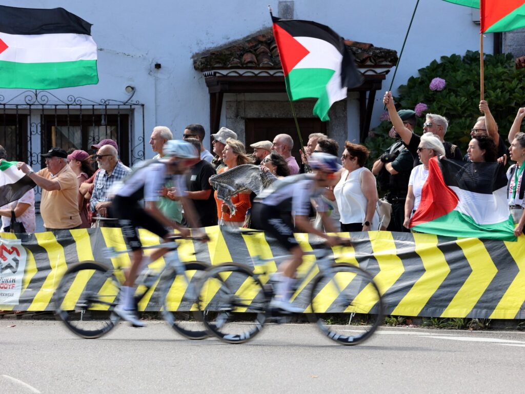 Pro-Palestine protests bring ‘extraordinary’ security for Spain’s Vuelta