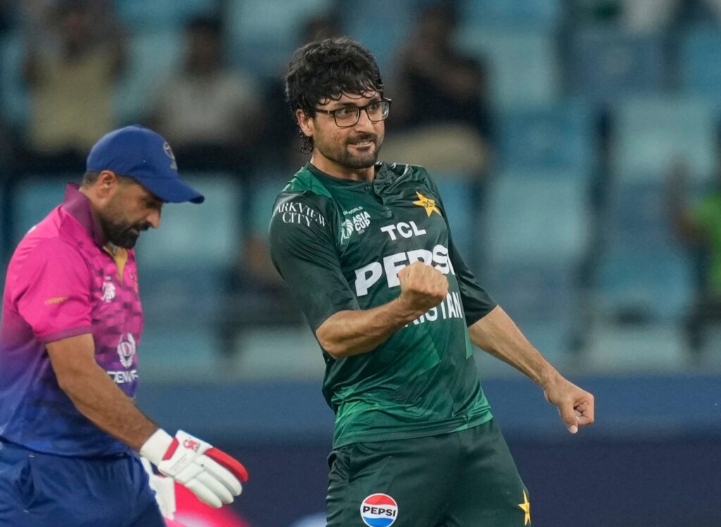 Asia Cup: Pakistan beat UAE to enter Super Fours; face India on Sunday Asia Cup: Pakistan beat UAE to enter Super Fours; face India on Sunday