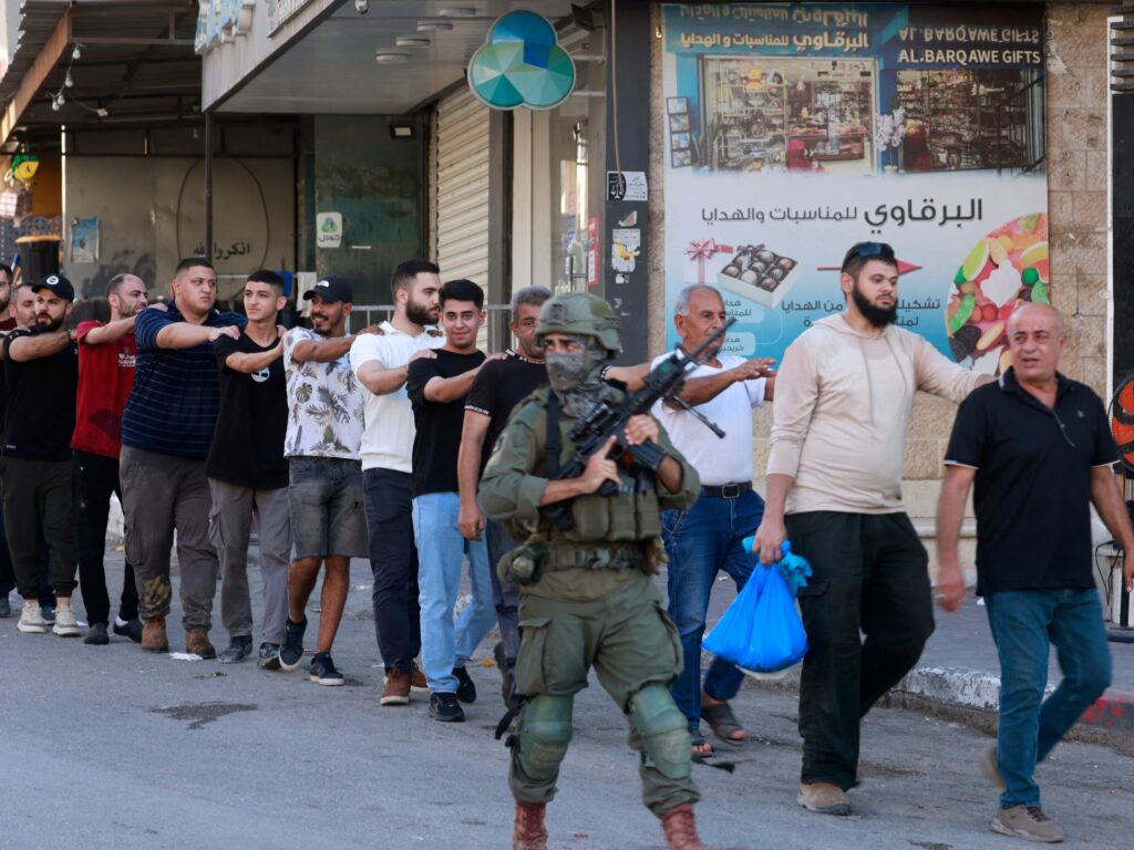 Israeli forces arrest over 100 Palestinians, impose curfew in West Bank Israeli forces arrest over 100 Palestinians, impose curfew in West Bank