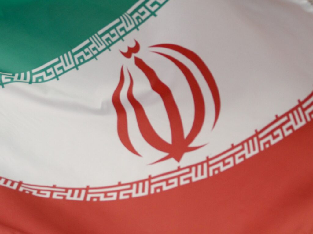 Russia, Iran sign nuclear power plants deal as sanctions loom