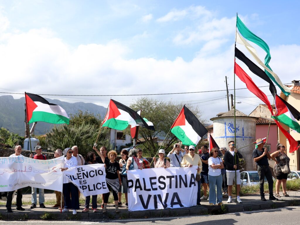 Spanish minister calls for Israel to be banned from sport Spanish minister calls for Israel to be banned from sport