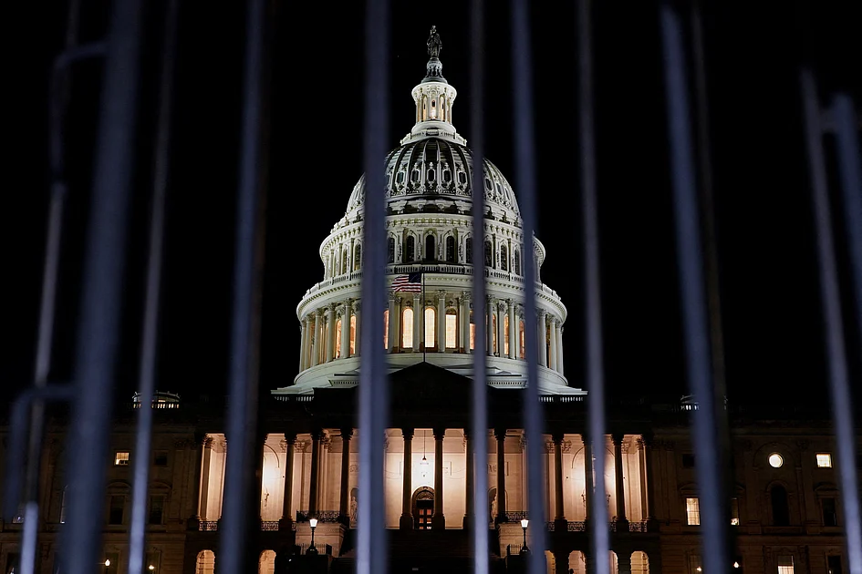 US shutdown sends gold prices soaring; UAE dirham, remittances in spotlight US shutdown sends gold prices soaring; UAE dirham, remittances in spotlight