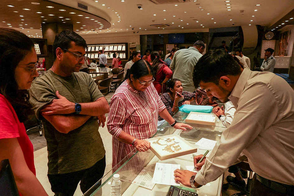 India’s hidden gold empire: $3.8t in homes plus billions more in temple vaults India’s hidden gold empire: $3.8t in homes plus billions more in temple vaults