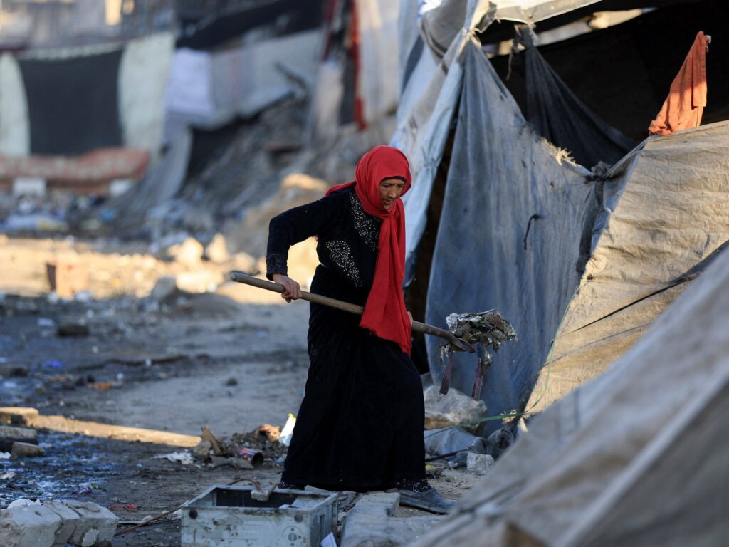 Gaza ceasefire tested as Israeli forces kill five Palestinians Gaza ceasefire tested as Israeli forces kill five Palestinians