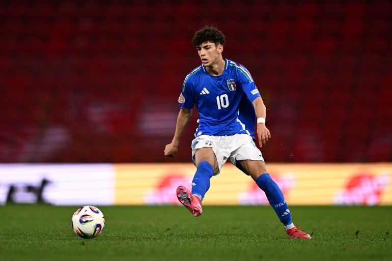 TIRANA, ALBANIA - MAY 29: ⁠Samuele Inacio of Italy makes a pass during the UEFA European Under-17 Championship 2024/25 semifinal match between Italy and Portugal at Arena Kombetare on May 29, 2025 in Tirana, Albania. (Photo by Ben McShane - Sportsfile/UEFA via Getty Images)