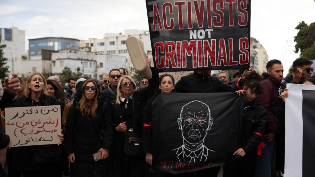 Tunisia hands long prison sentences to opposition, business, media figures Tunisia hands long prison sentences to opposition, business, media figures