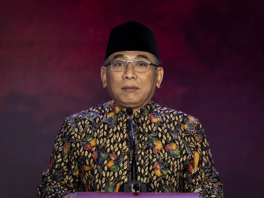 Indonesian Muslim group tells leader to resign over pro-Israel speaker Indonesian Muslim group tells leader to resign over pro-Israel speaker