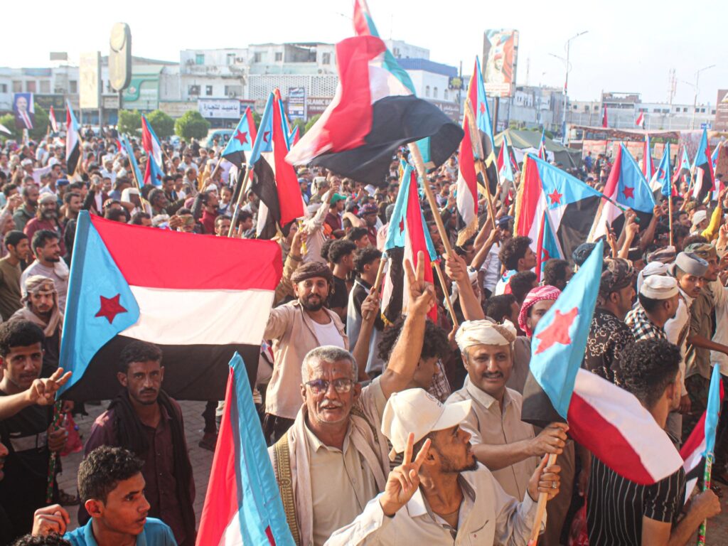 Saudi Arabia demands Yemeni separatists leave seized governorates