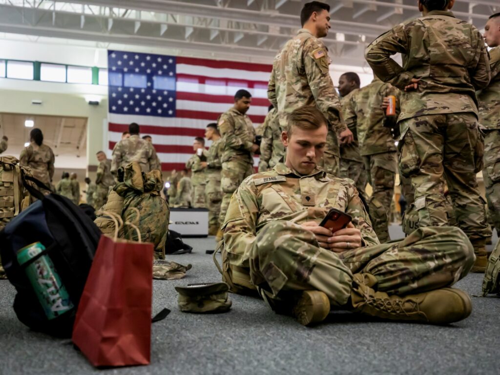 US Senate passes $901bn defence bill US Senate passes $901bn defence bill