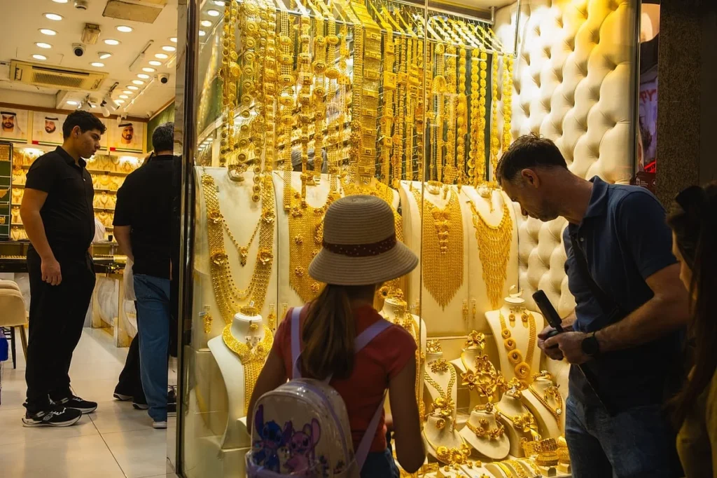 Gold Prices Dip as Investors Take Profits After Record Rally