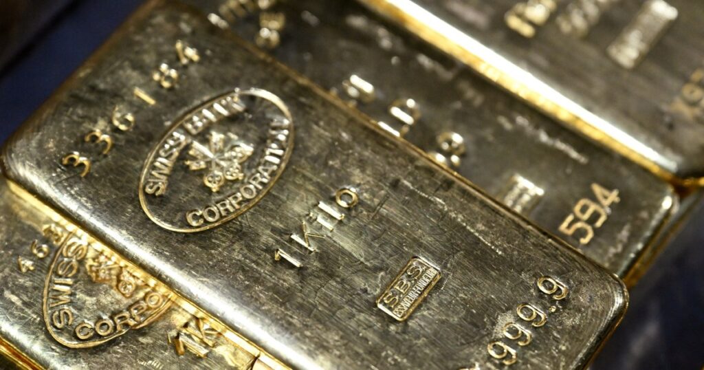 Gold surges past $5,500 amid Iran tensions, weakening US dollar