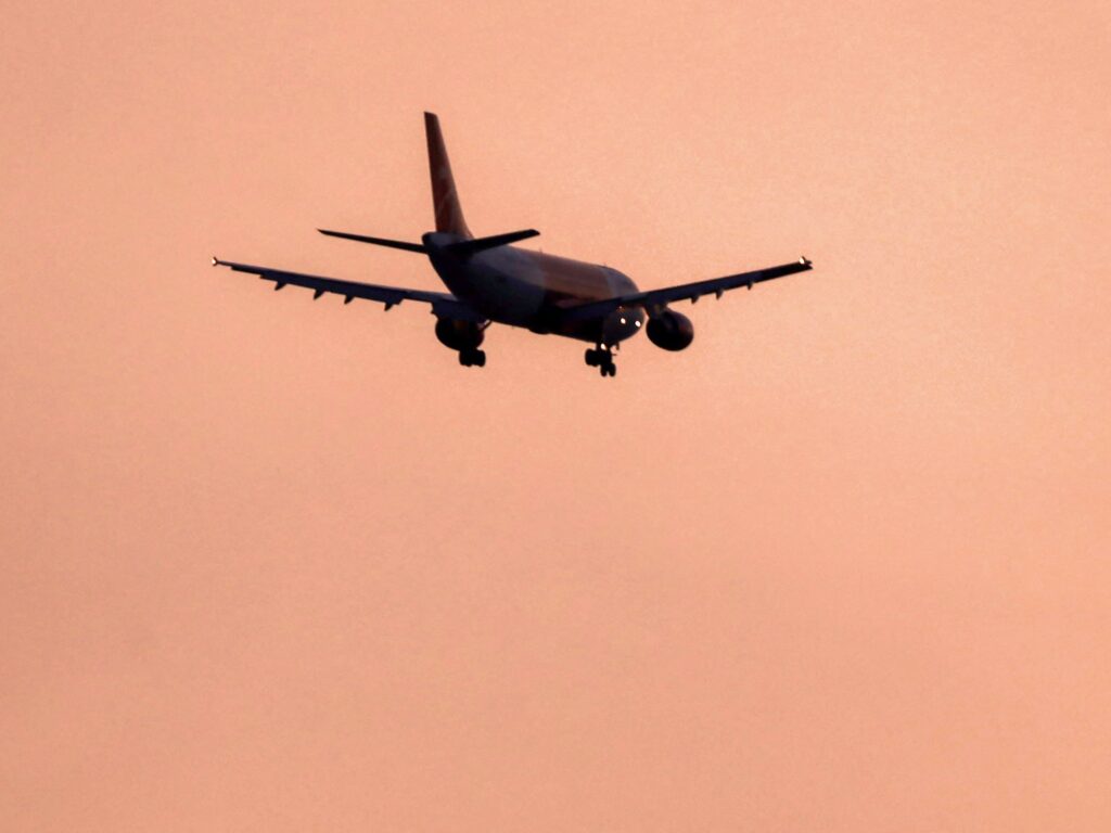 Iran reopens airspace after closure to most flights amid US attack threats Iran reopens airspace after closure to most flights amid US attack threats
