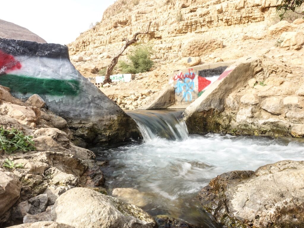 Israeli settlers consume water seven times more than Palestinians Israeli settlers consume water seven times more than Palestinians