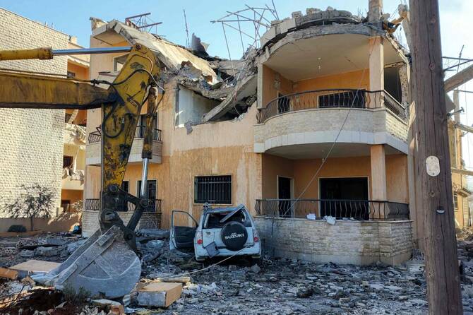Israeli Strikes Kill 12 in Lebanon, Threatening US-Backed Ceasefire Agreement