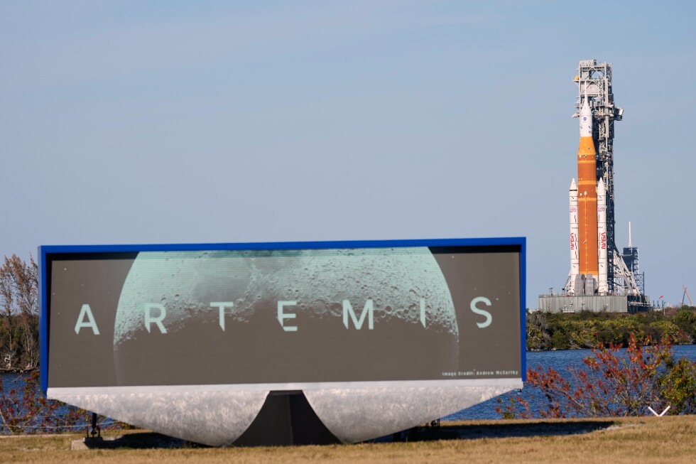 NASA revamps Artemis moon landing program by modeling it after speedy Apollo NASA revamps Artemis moon landing program by modeling it after speedy Apollo