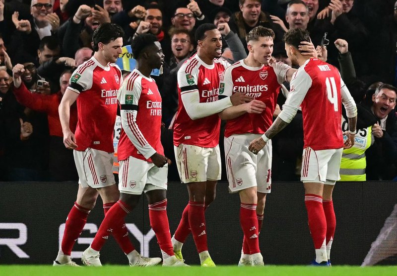 Eze Double Haunts Tottenham Again as Arsenal Go Five Points Clear; Liverpool Snatch Last-Gasp Win at Forest