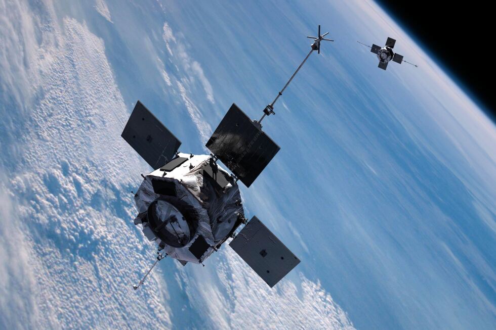 Old NASA science satellite plunges back to Earth Old NASA science satellite plunges back to Earth