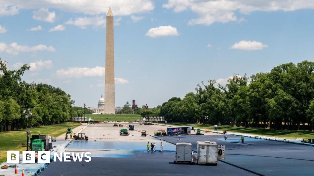 Workers paint Lincoln Memorial Reflecting Pool blueThe renovation of the Washington DC monument is one of President Trump's efforts to beautify the capital ahead of the nation's 250th birthday. 5 hrs agoUS & Canada Workers paint Lincoln Memorial Reflecting Pool blueThe renovation of the Washington DC monument is one of President Trump's efforts to beautify the capital ahead of the nation's 250th birthday. 5 hrs agoUS & Canada
