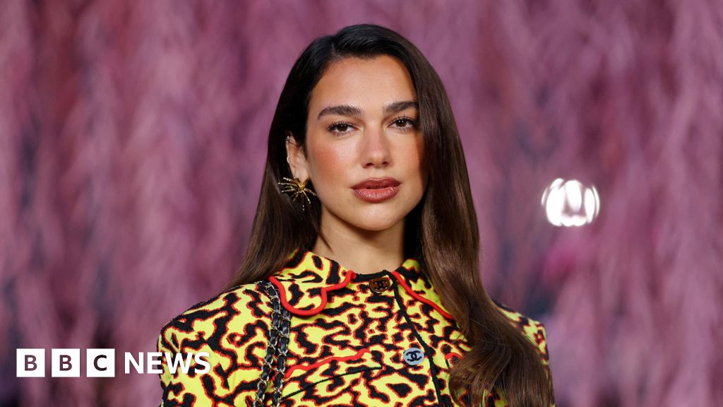 Dua Lipa sues Samsung for $15m over use of her image on TV boxesThe pop star's legal team alleges a photograph of her face was used on Samsung television boxes without permission.5 hrs agoTechnology Dua Lipa sues Samsung for $15m over use of her image on TV boxesThe pop star's legal team alleges a photograph of her face was used on Samsung television boxes without permission.5 hrs agoTechnology