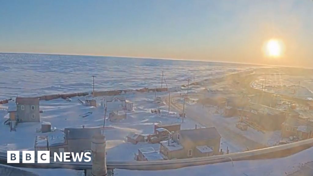 Watch: Alaska town sees its last sunset until AugustResidents of Utqiagvik, the United States' northernmost city, will experience 84 days of midnight sun and uninterrupted daylight.1 hr agoUS & Canada Watch: Alaska town sees its last sunset until AugustResidents of Utqiagvik, the United States' northernmost city, will experience 84 days of midnight sun and uninterrupted daylight.1 hr agoUS & Canada