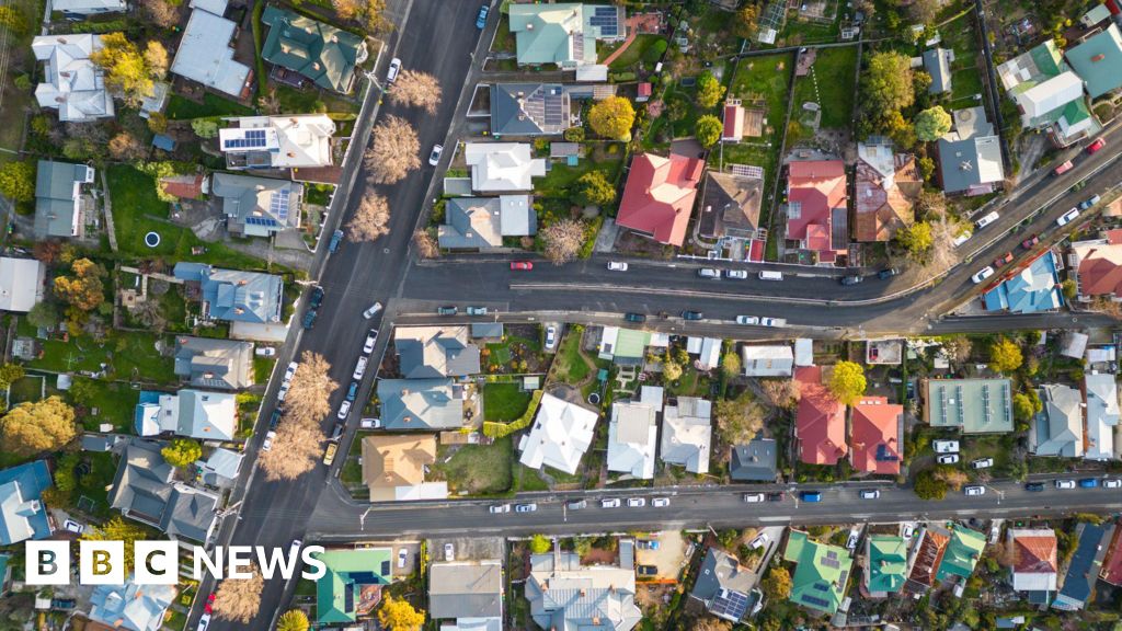 Australia has some of the world's costliest homes. Will scrapping tax breaks help?The government hopes reforms will help young people enter the market, while critics say it will stifle supply.33 mins agoAustralia Australia has some of the world's costliest homes. Will scrapping tax breaks help?The government hopes reforms will help young people enter the market, while critics say it will stifle supply.33 mins agoAustralia